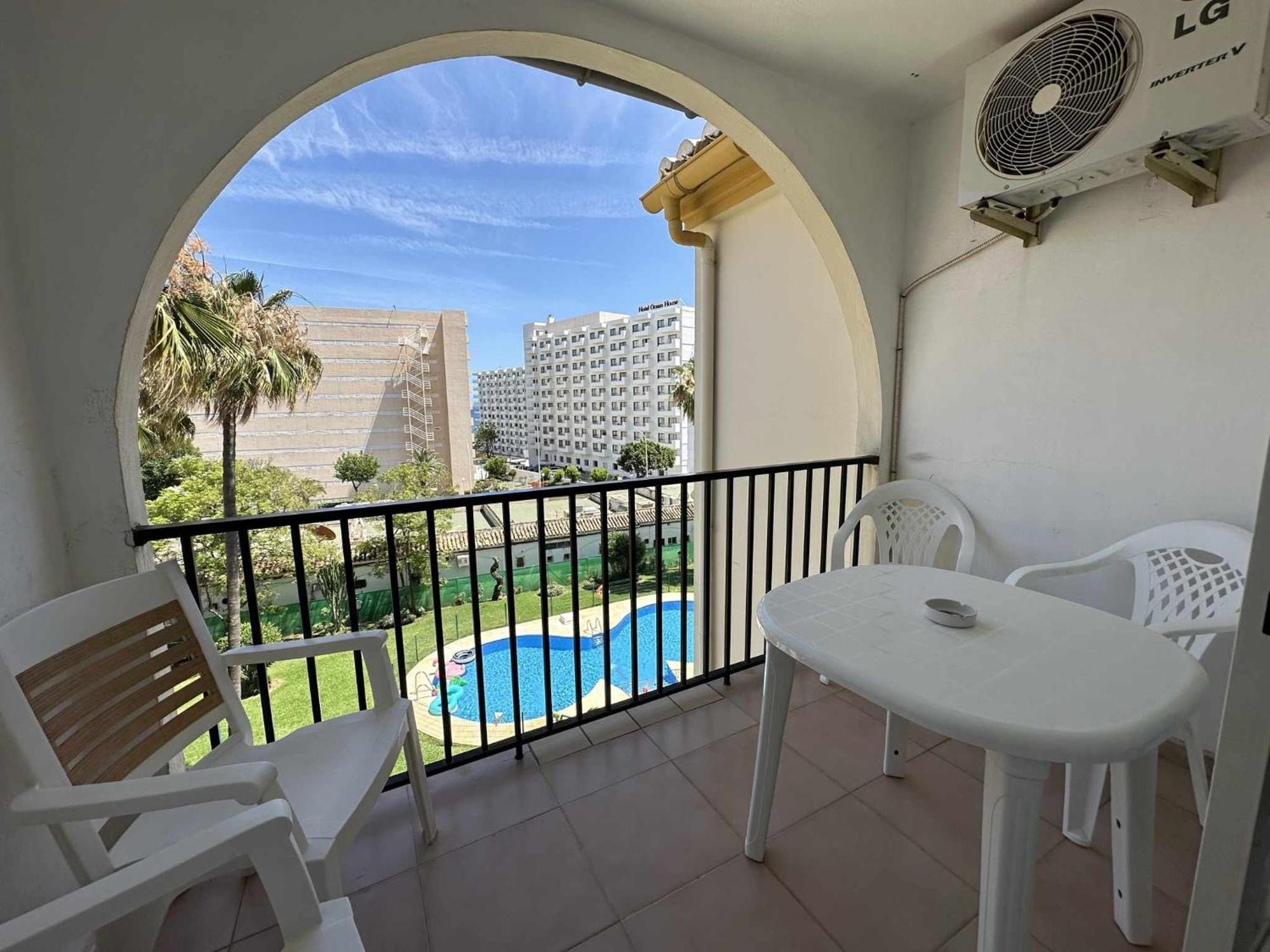 Apartamento La Carihuela A 2 Minutos De La Playa Τορρεμολίνος Εξωτερικό φωτογραφία