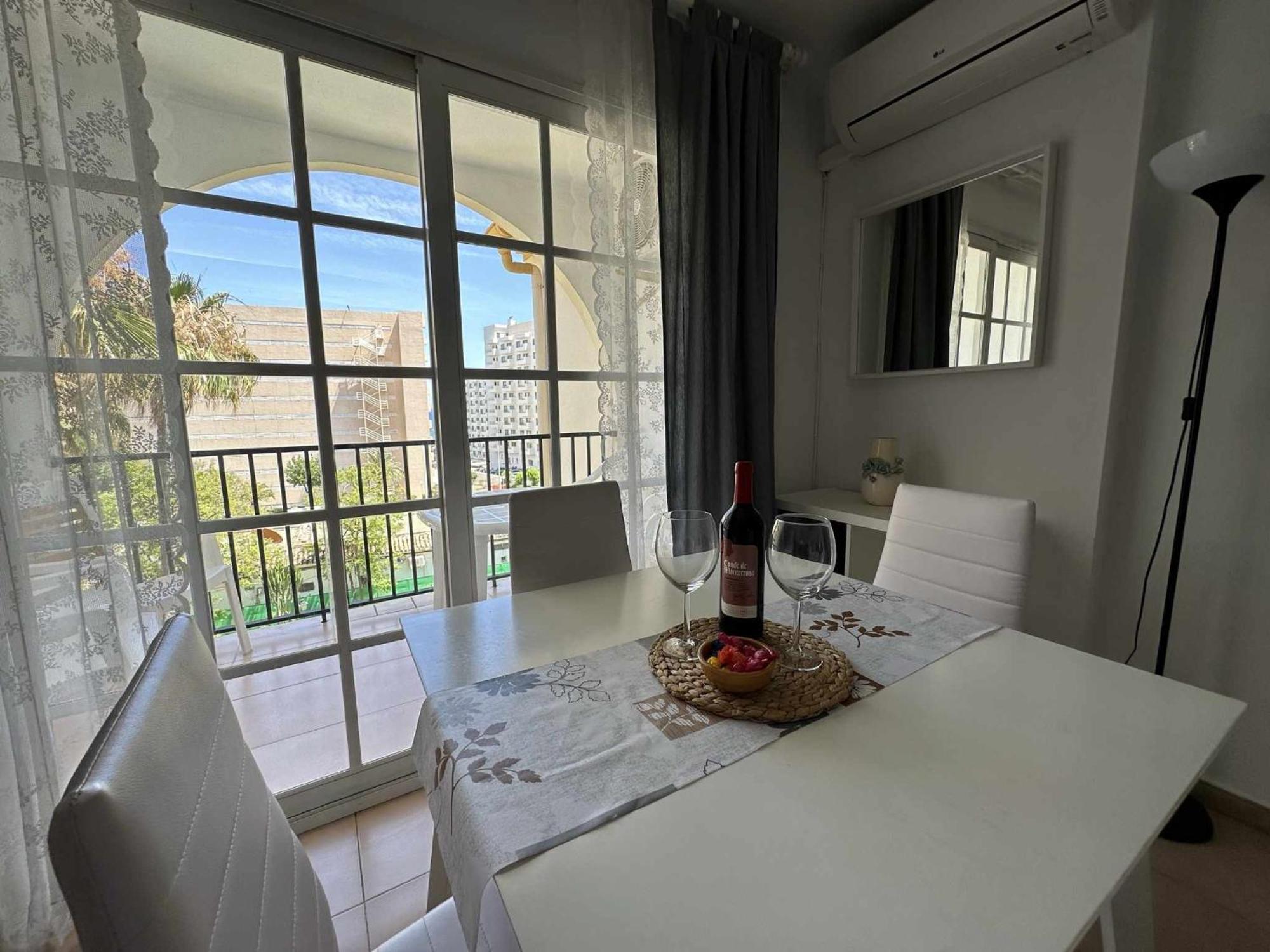 Apartamento La Carihuela A 2 Minutos De La Playa Τορρεμολίνος Εξωτερικό φωτογραφία