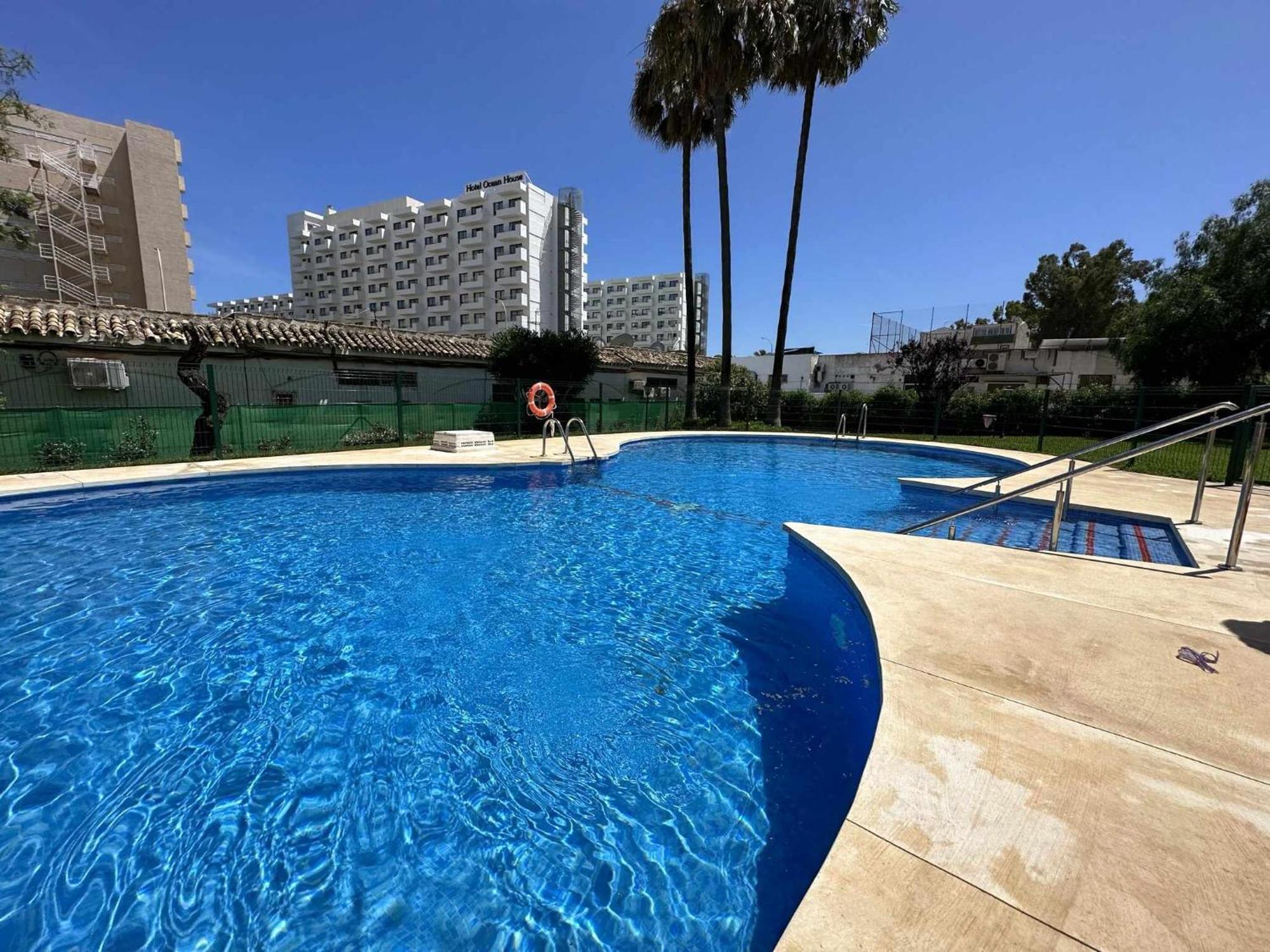 Apartamento La Carihuela A 2 Minutos De La Playa Τορρεμολίνος Εξωτερικό φωτογραφία